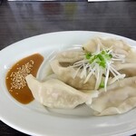 中華麺房 東龍 - 熱々水餃子着皿＼(^o^)／　(゜o゜;❗湯気も熱々‼️