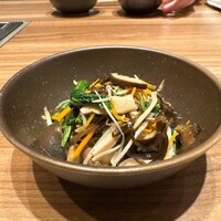 焼肉うしごろ 新宿三丁目店 - 季節のナムル