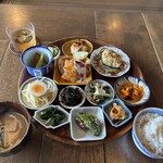 食堂カフェ バイオリン - 味噌汁とご飯と島定食、時々、麦茶m(._.)m