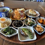 食堂カフェ バイオリン - どれから手籠にするか、迷うよ禰豆子(　ﾟдﾟ)