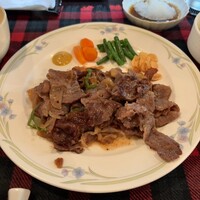 くいしんぼー山中 - ビーフソテー　アップ