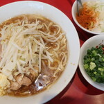 ラーメン二郎 - ラーメンミニ＋ニンニク少し＋青ネギ白ネギ