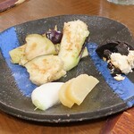 桶家乃隠居 - 香の物盛り合わせ