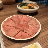 焼肉うしごろ 新宿三丁目店 - 