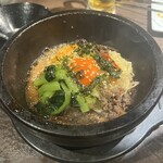 黒毛和牛焼肉 白か黒 - 