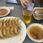 ぎょうざ専門店 赤萬 三宮店 - 