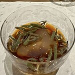 出羽屋 - ジュンサイ黒蜜くず餅