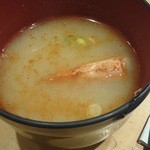 鮨政 - ランチ味噌汁  甘エビの頭入り