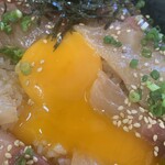 海鮮食堂 じゃこや - 卵黄がトロー(´ω｀)