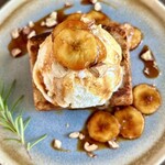 薬舗 坂の途中 - バナナブレッド