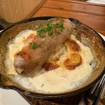 フランス酒場Teuf - 自家製ソーセージとポテトグラタン
