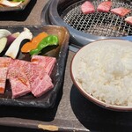 牛宗 まるなか - 美味そうなお肉でしょう