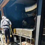 駿河屋 - まだ暑い日も多いですが、しっかり炭焼きです