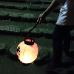 未在 - お弟子さん達に足元を照らされて