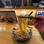 らぁめん しゅき - ツルっとイケるのにモチモチの麺