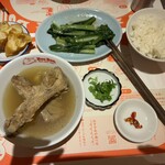 バクテー専門店 BOO BOO BAKKUTTEH - 