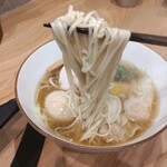 らぁめん鴇 - 細麺リフト♪