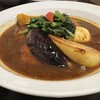 カレー リーブス