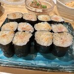 立喰い処 ちょこっと寿し - 山わさび巻、とろたく巻