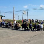 かばと製麺所 - 帰る時もこれだけの行列