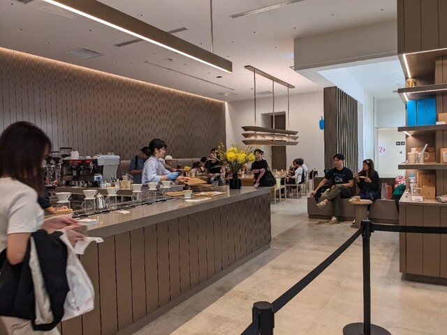 Blue Bottle Coffee Nagoya Geto Tawa Moru Kafe photo 5
