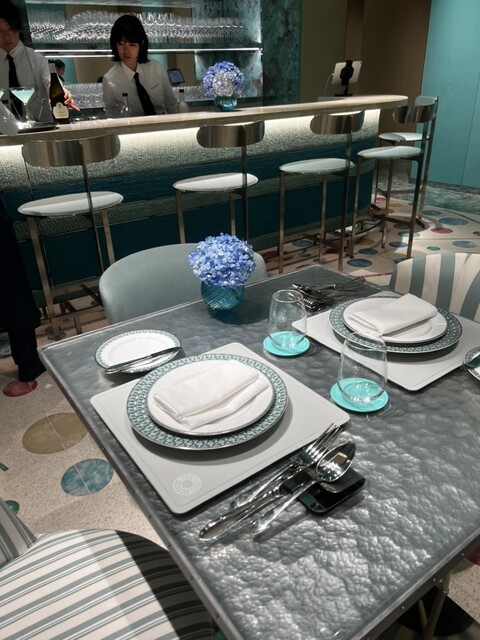 テーブルセッティングが映えるだけ？』by 恵ena那 : Tiffany