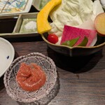 北新地　串かつ凡 - 生野菜は梅肉にて