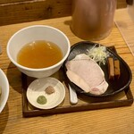 麺屋鈴春 - チャーシューたち