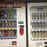 フェリーおおさかⅡ レストラン - 自販機のアルコール類は22時までの販売なので注意が必要だよ