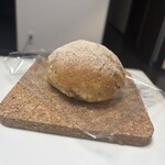 オギノパン - いちじくとクランベリーのプチブール