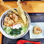 はな明かり - からあげうどんセット（かしわおにぎり