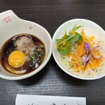 とんかつ 吉兆 - おろしポン酢とサラダ
