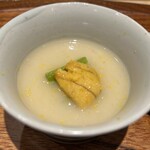 日本料理 柳燕 - 熊本県産なすびと淡路産赤うに白味噌仕立て