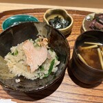 日本料理 柳燕 - 鮭ご飯・味噌汁・香の物