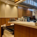 そばの神田東一屋 - 店内