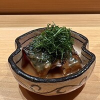 鮨 つぼみ - ゴマサバ炙り 胡麻醤油 三重より