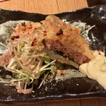 炉端食楽 阿吽 - 蓮根とつくねのはさみ揚げ