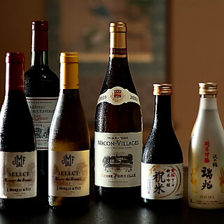 料理に合わせて愉しみたいお飲み物は多彩な品揃え