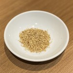 肉料理 玉屋 - ごま塩