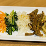 肉料理 玉屋 - ナムル盛り合わせ