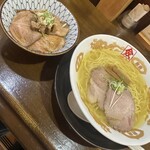 支那そば 僉 - 塩ラーメン➕チャーシュー丼
