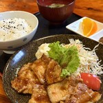 ホルモン栄楽 - 