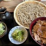 炭焼豚丼 空海 - 