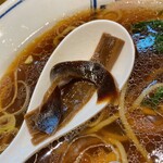 生姜醤油専門 我武者羅 - 色の濃いメンマ