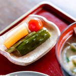 The 34Sassys - 自家製ピクルス