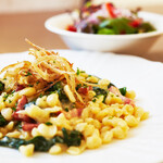 Restaurant Hamy's - 料理写真:【シュペッツェレ】オーストリアのショートパスタ。ベーコン、ほうれん草、きのこを具材としたチーズベースのパスタ。