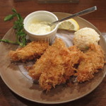 カサドール - 牡蠣のフライ タルタルソース
