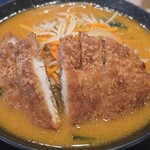 ふくよかぁ～ - 料理写真:ピり辛味噌カツそば