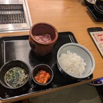 幸せの焼肉食べ放題 かみむら牧場 - 