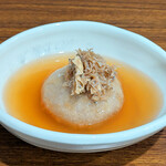 四季彩しをり - はも饅頭 湯葉ちりめん
